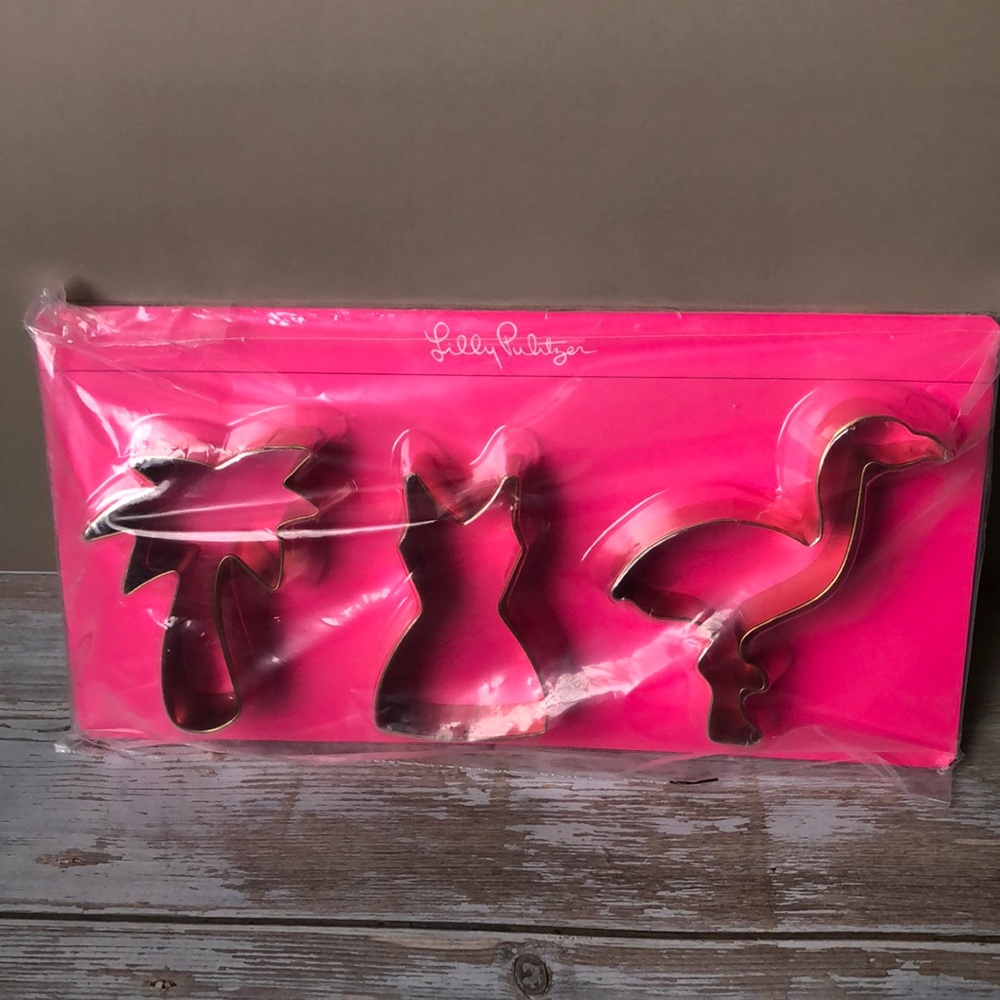 NWT Lilly Pulitzer Cookie Cutters Set of 3